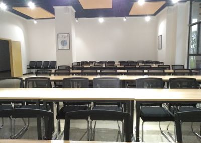 廣安電商服務(wù)中心開放免費(fèi)入駐，12類崗位虛位以待，共創(chuàng)數(shù)字經(jīng)濟(jì)新篇章